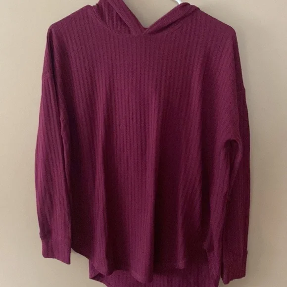 Bundle of 2 chaser long sleeve hooded tops - Picture 9 of 9